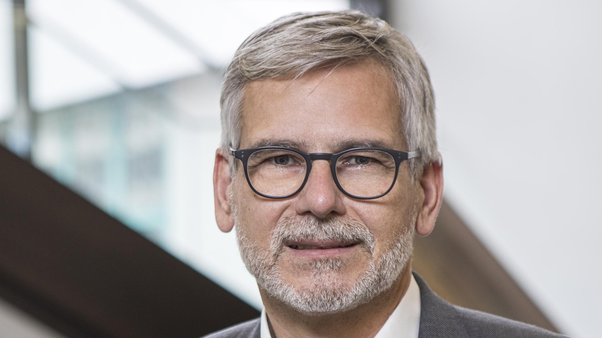 Stefan Schmid